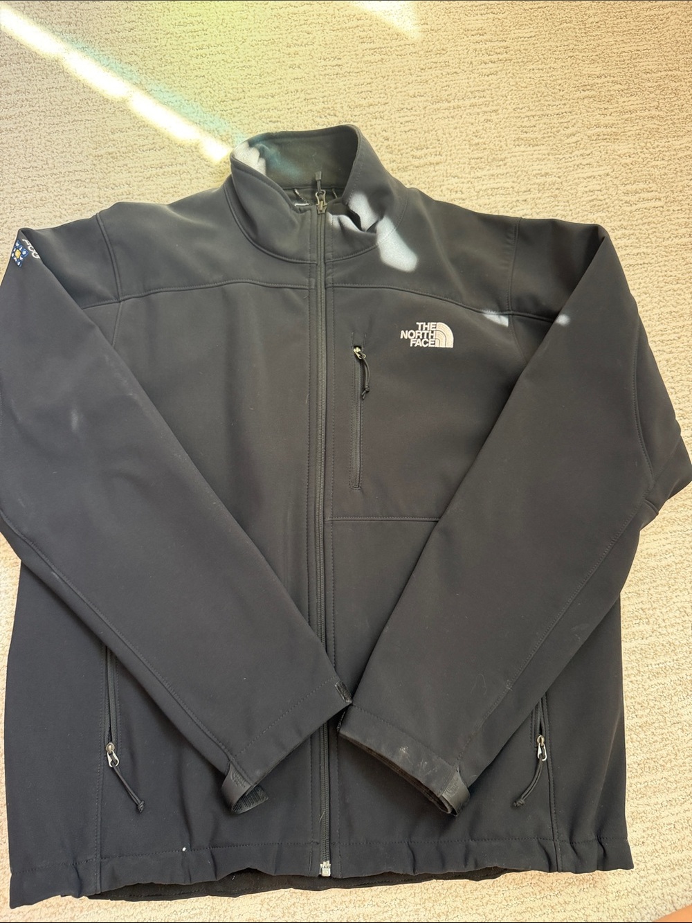The North Face Men's Black Full-Zip Performance Jacket